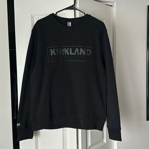 Like new black crew neck sweatshirt